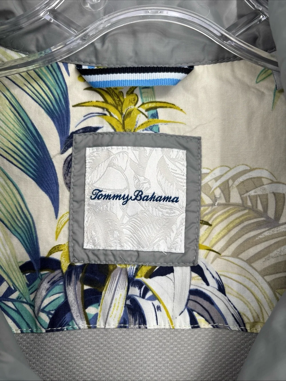 Sz L Tommy Bahama Gray Packable Travel Vest used menswear - Picture 2 of 10